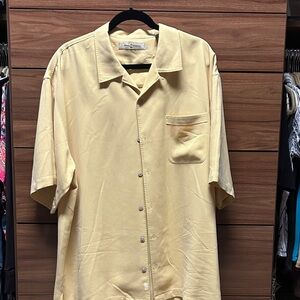 Tommy Bahama Men's Light Yellow Casual Button Down Shirt